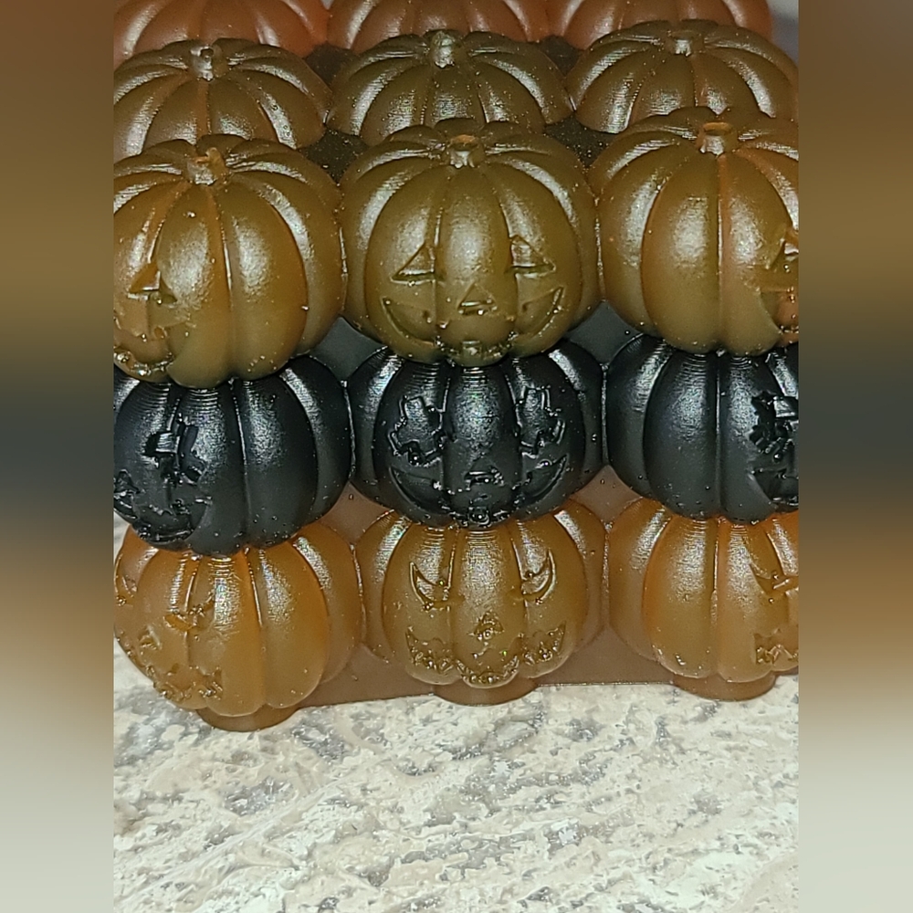 🎃 Halloween Pumpkin Stack Resin Decor 🎃